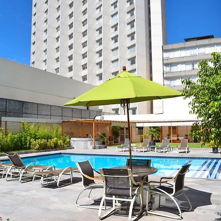 Hilton Colon Quito Hotel Exterior photo
