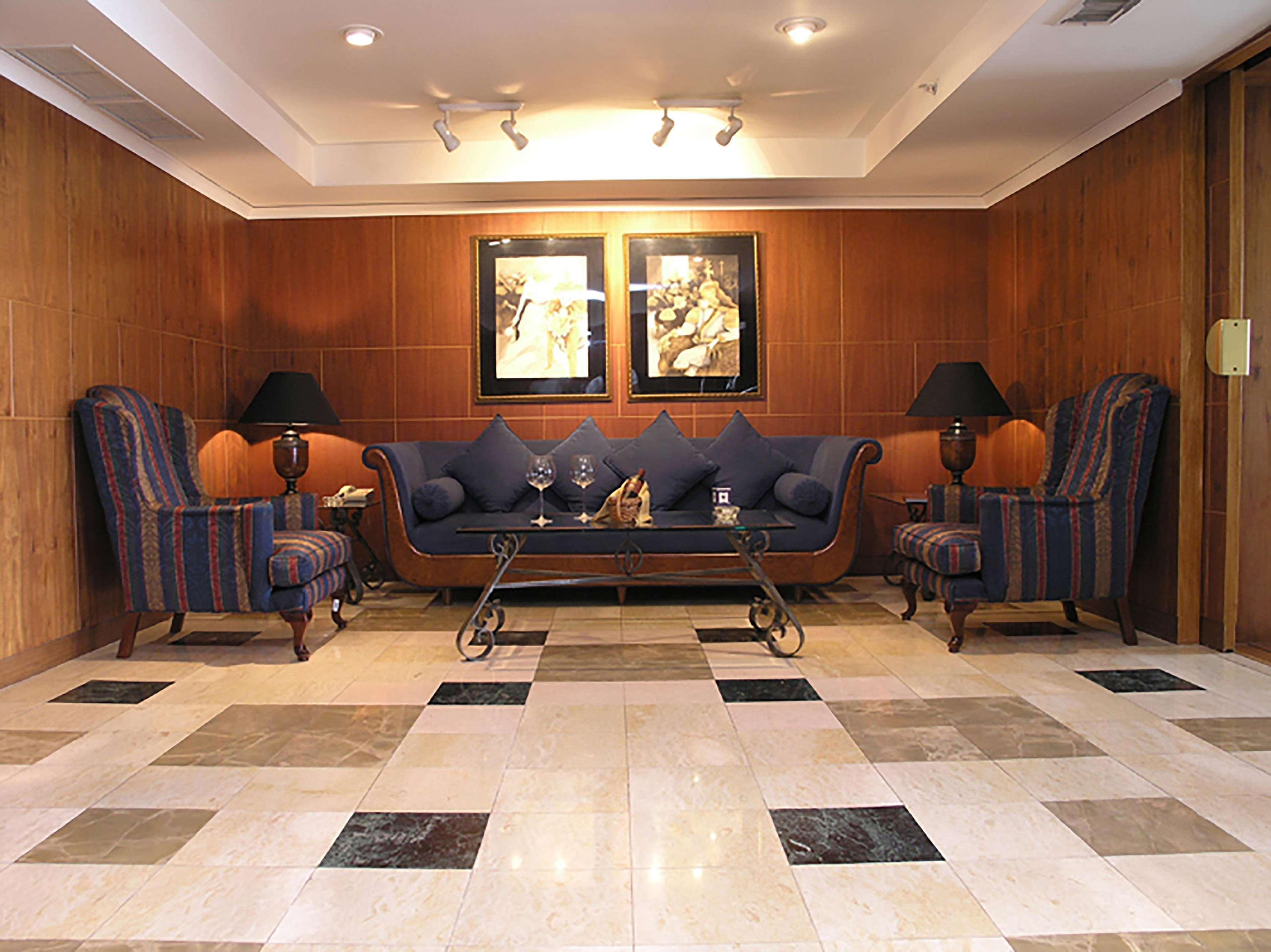 Hilton Colon Quito Hotel Exterior photo